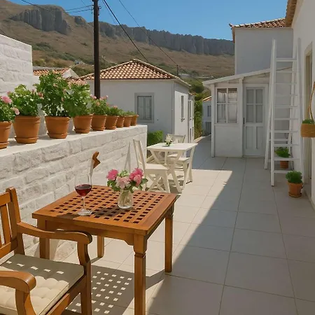 A Sea-licious Vacation - Chic & Style In Hydra *